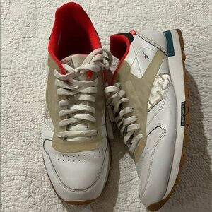 Reebok White and Red Retro 1983 Sneakers. Men’s size 12